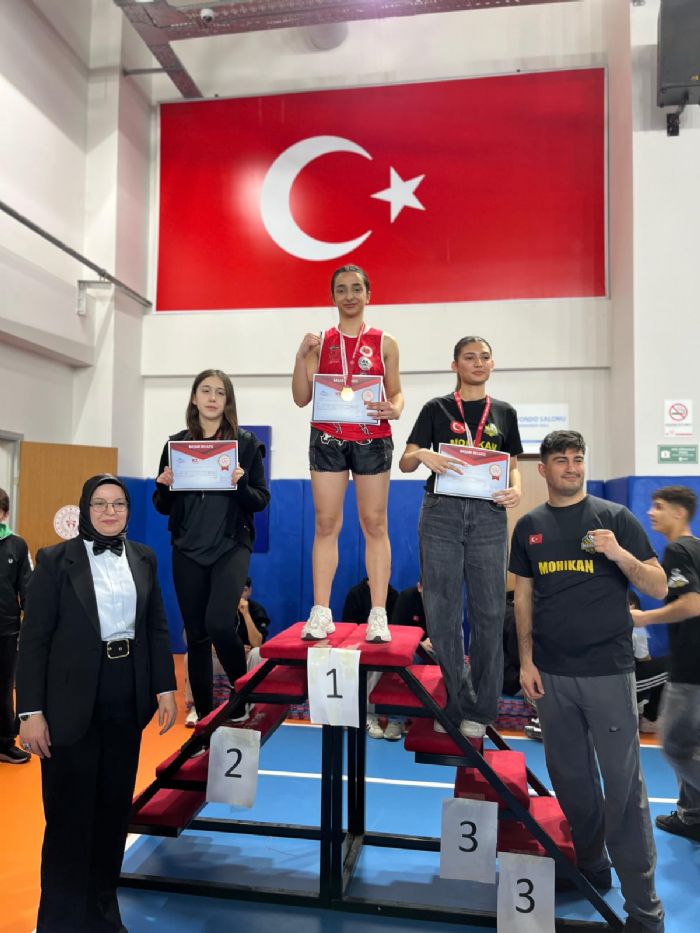 K�rs� i�in k�ran k�rana m�cadele