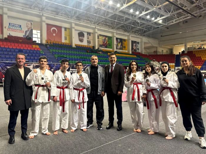 K�rs�de ��ok �zel� ba�ar�